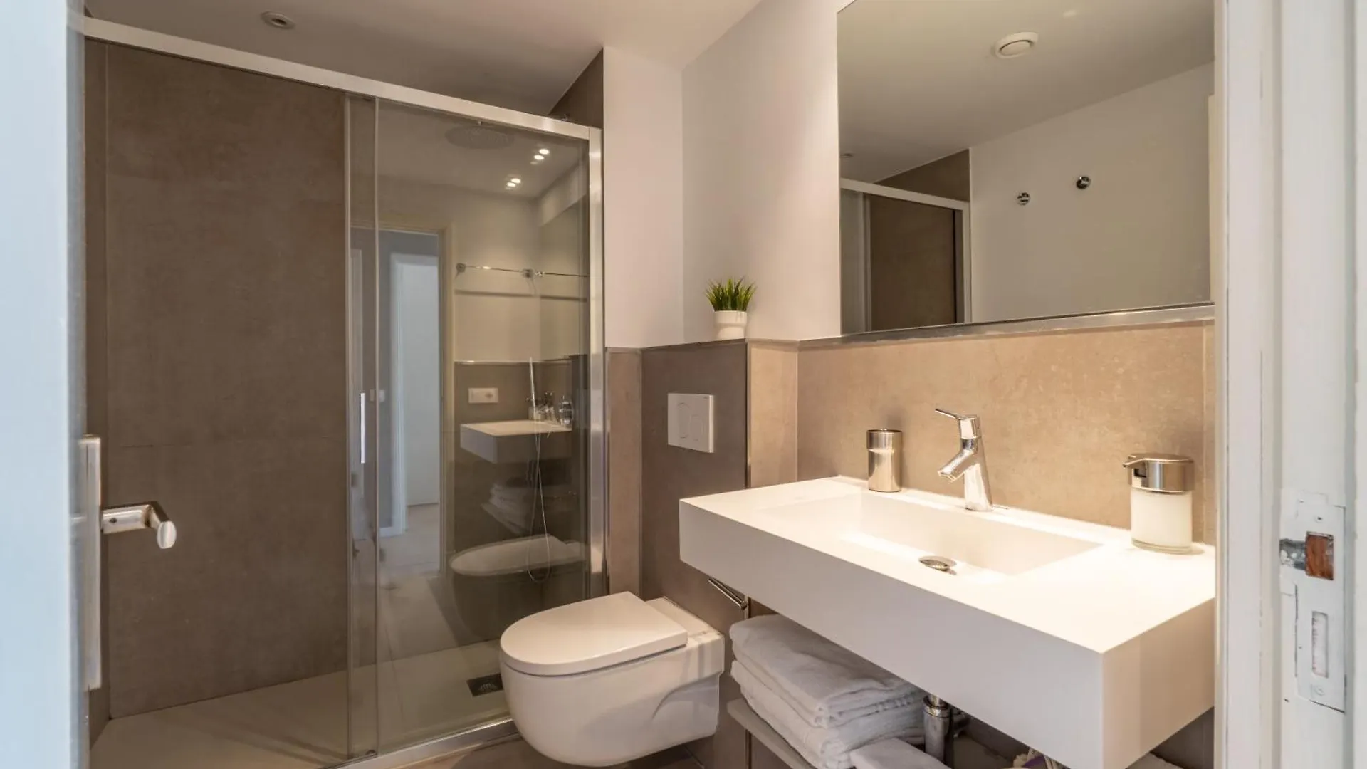 Ponent Cala Ratjada Apartments F 0*, 卡拉纳雅达 西班牙