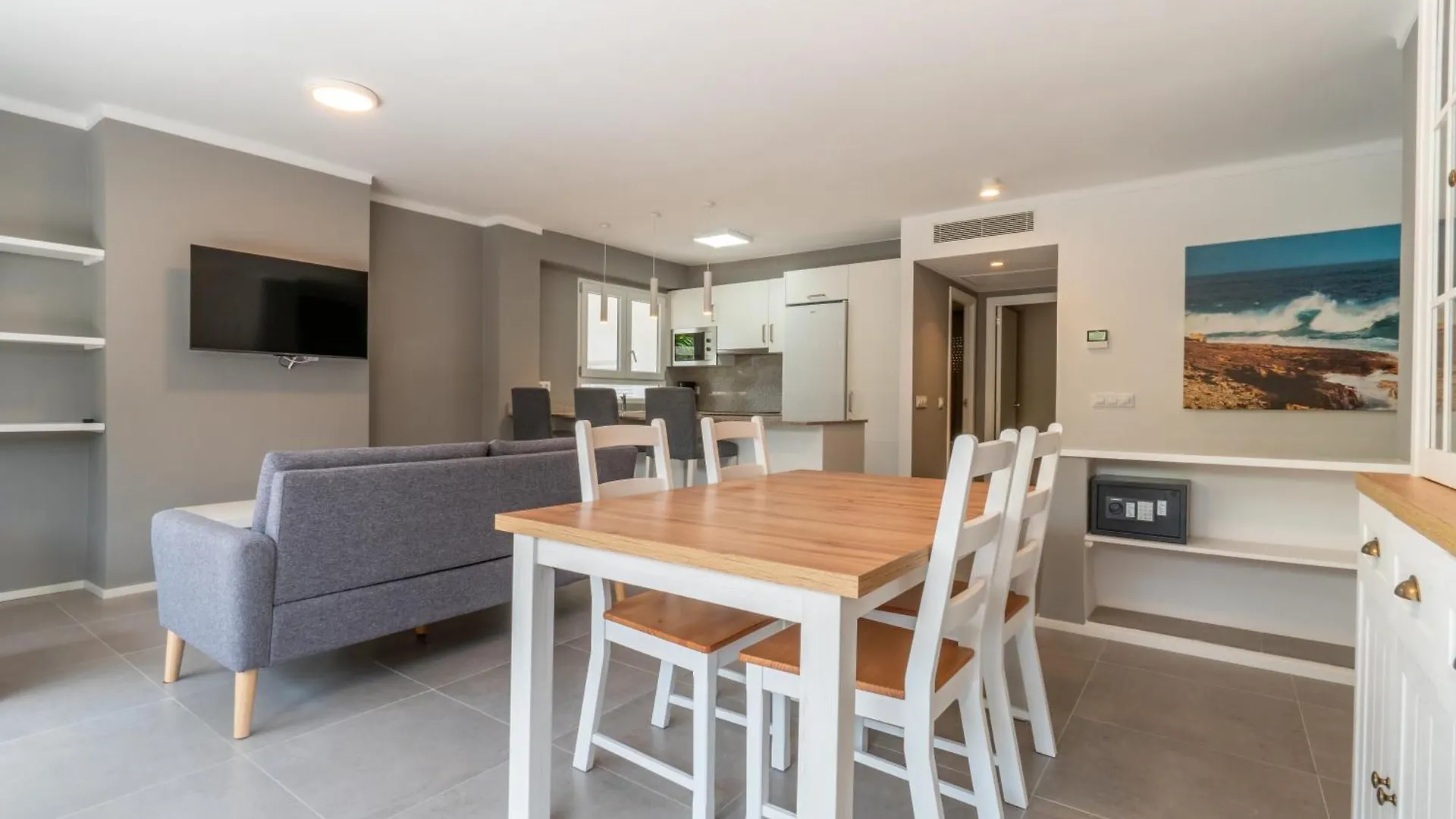 Ponent Cala Ratjada Apartments F 卡拉纳雅达