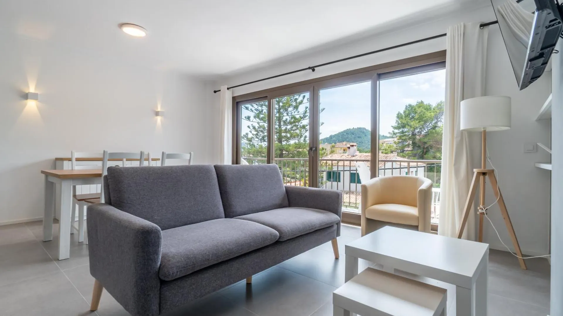 Ponent Cala Ratjada Apartments F