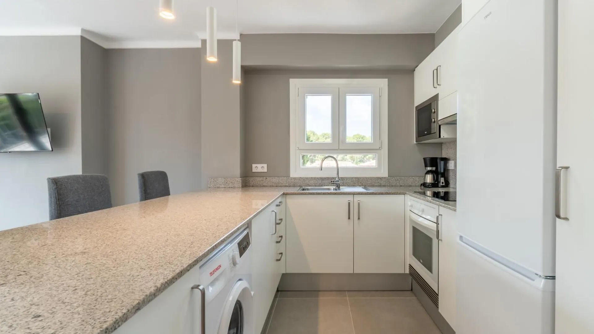 Ponent Cala Ratjada Apartments F