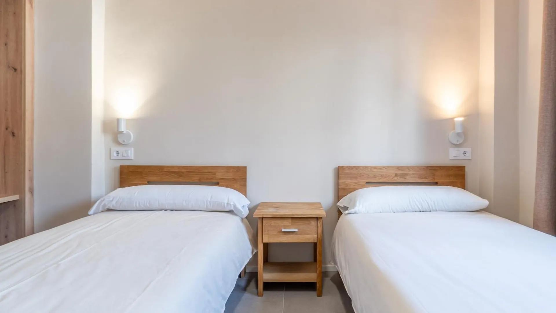 Ponent Cala Ratjada Apartments F 0*, 卡拉纳雅达 西班牙
